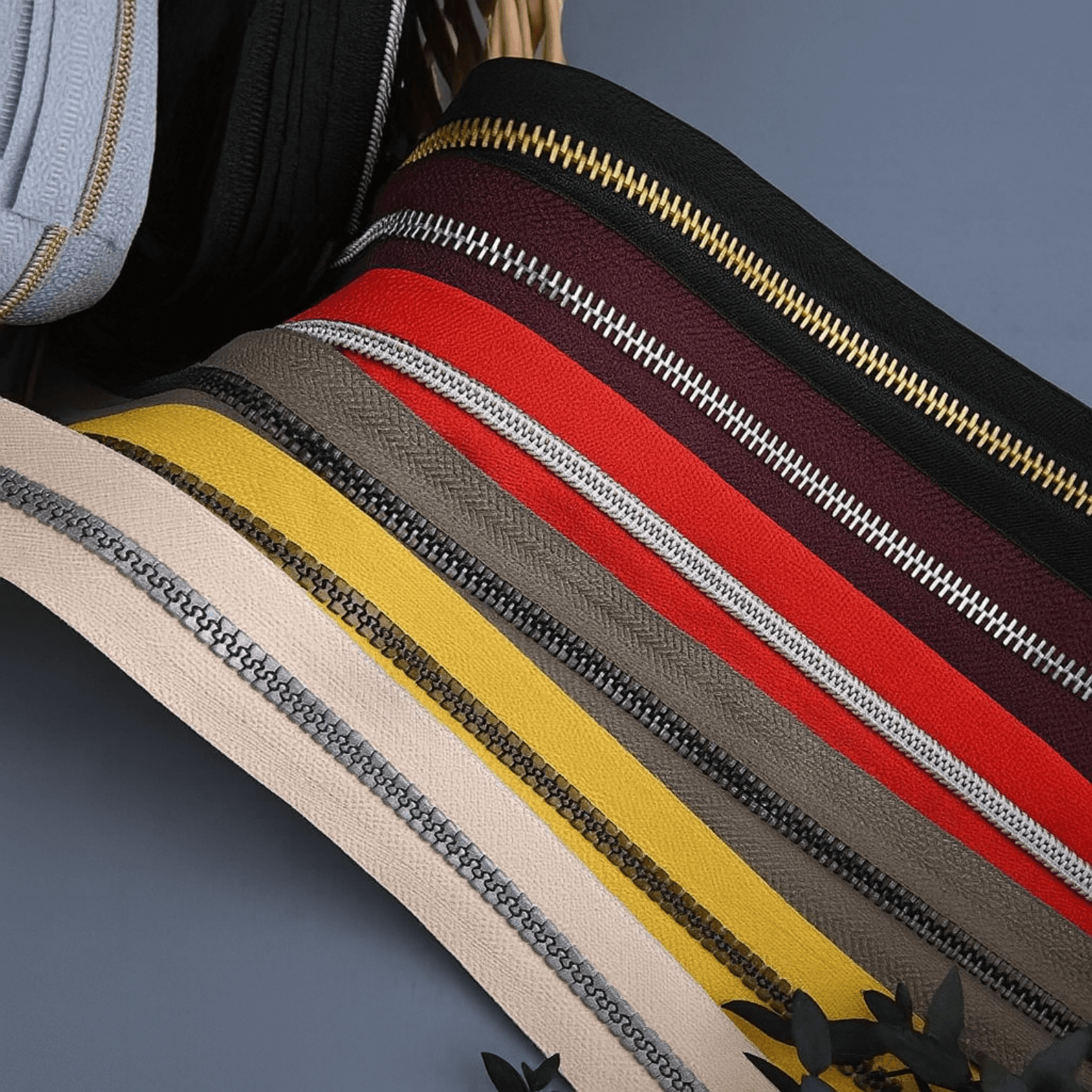 ซิปไนล่อนยาว Nylon Long Chain Zipper